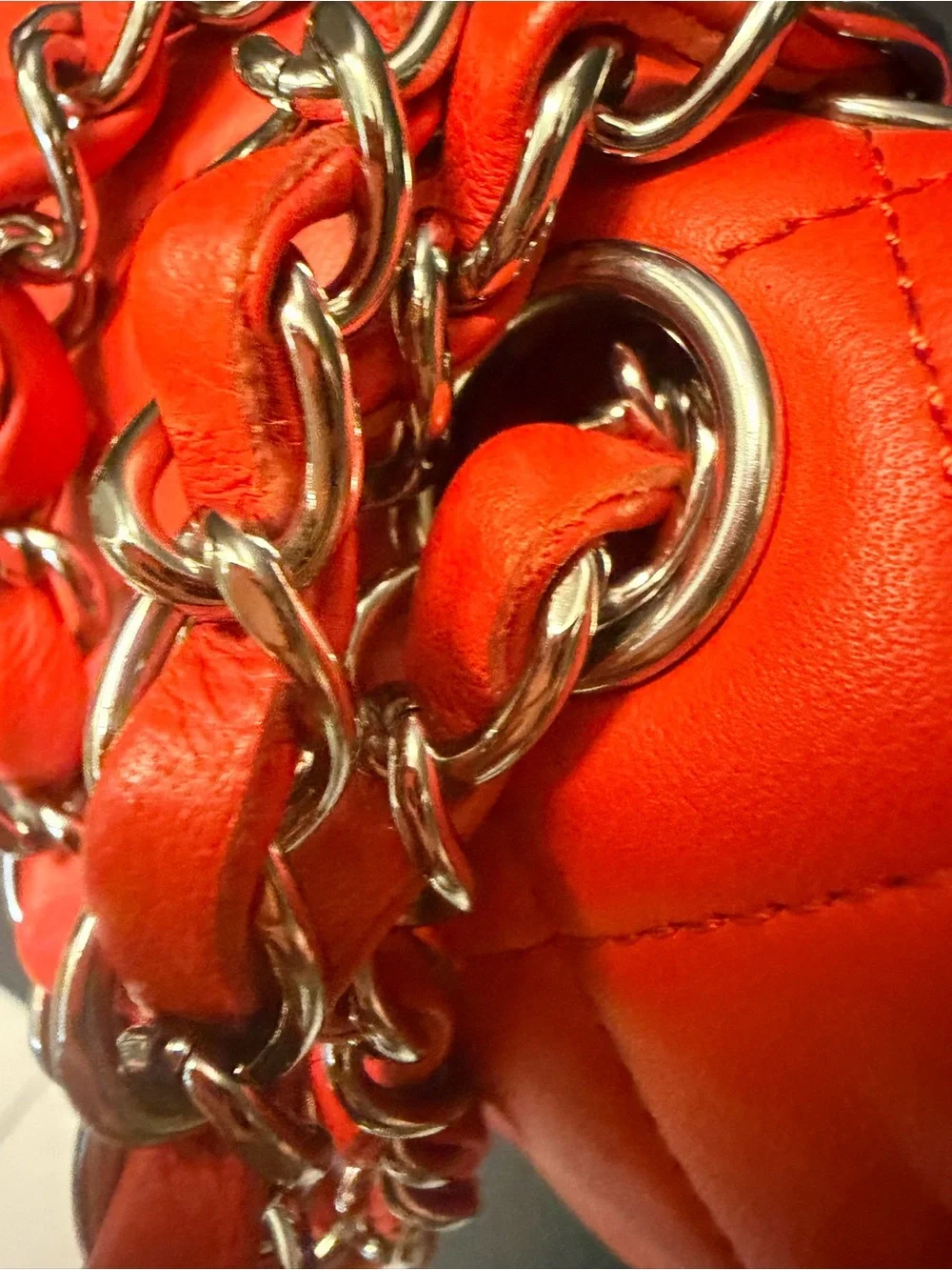 CHANEL double flap lambskin medium in pristine condition